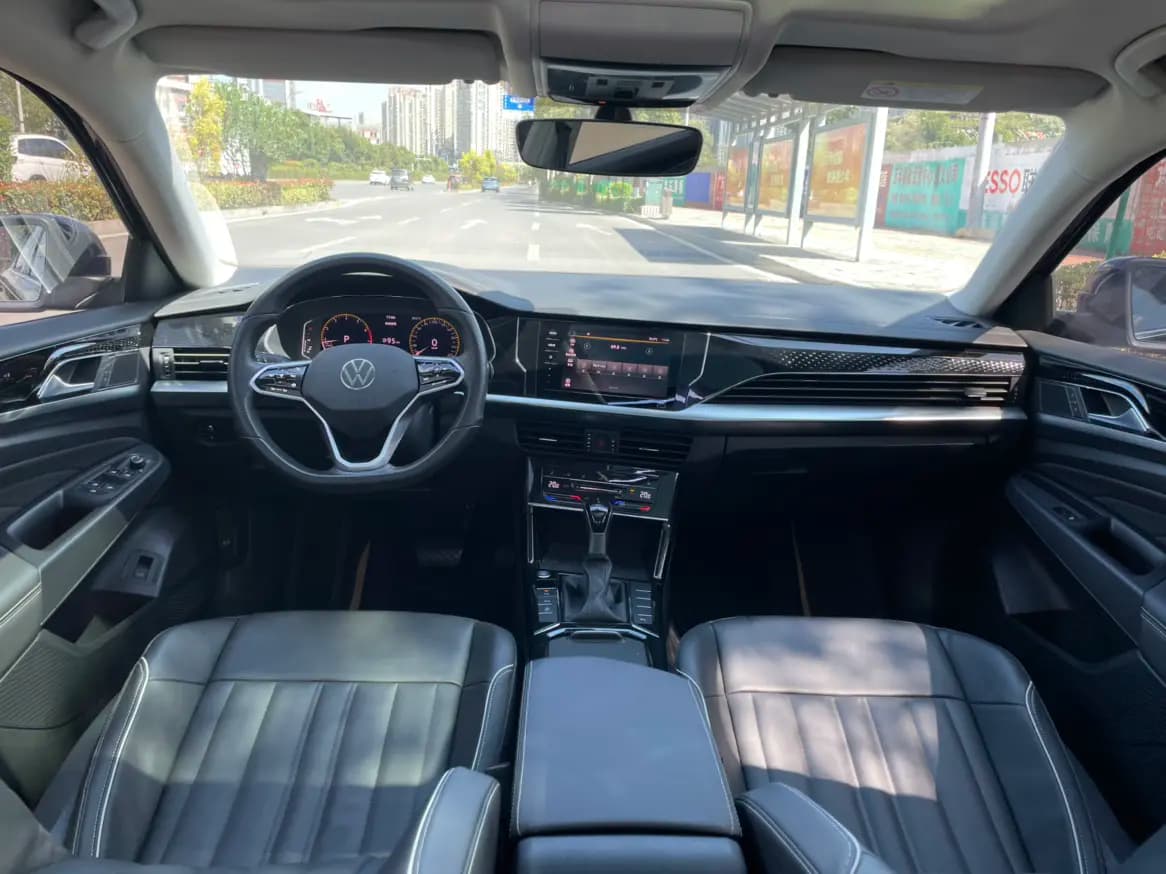 Volkswagen Passat 2023 г. 27070 км. — фото 8