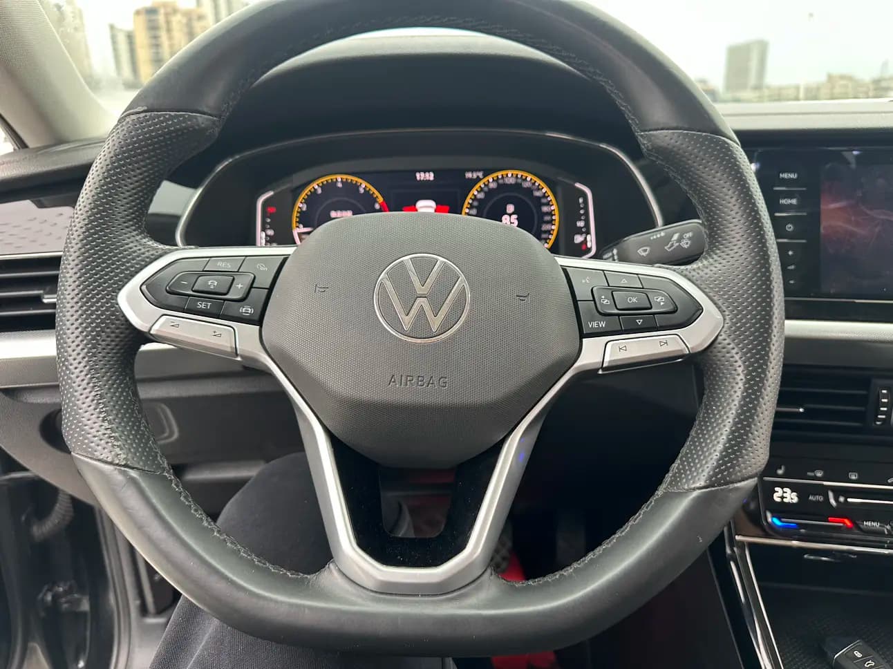 Volkswagen Passat 2022 г. 31071 км. — фото 12