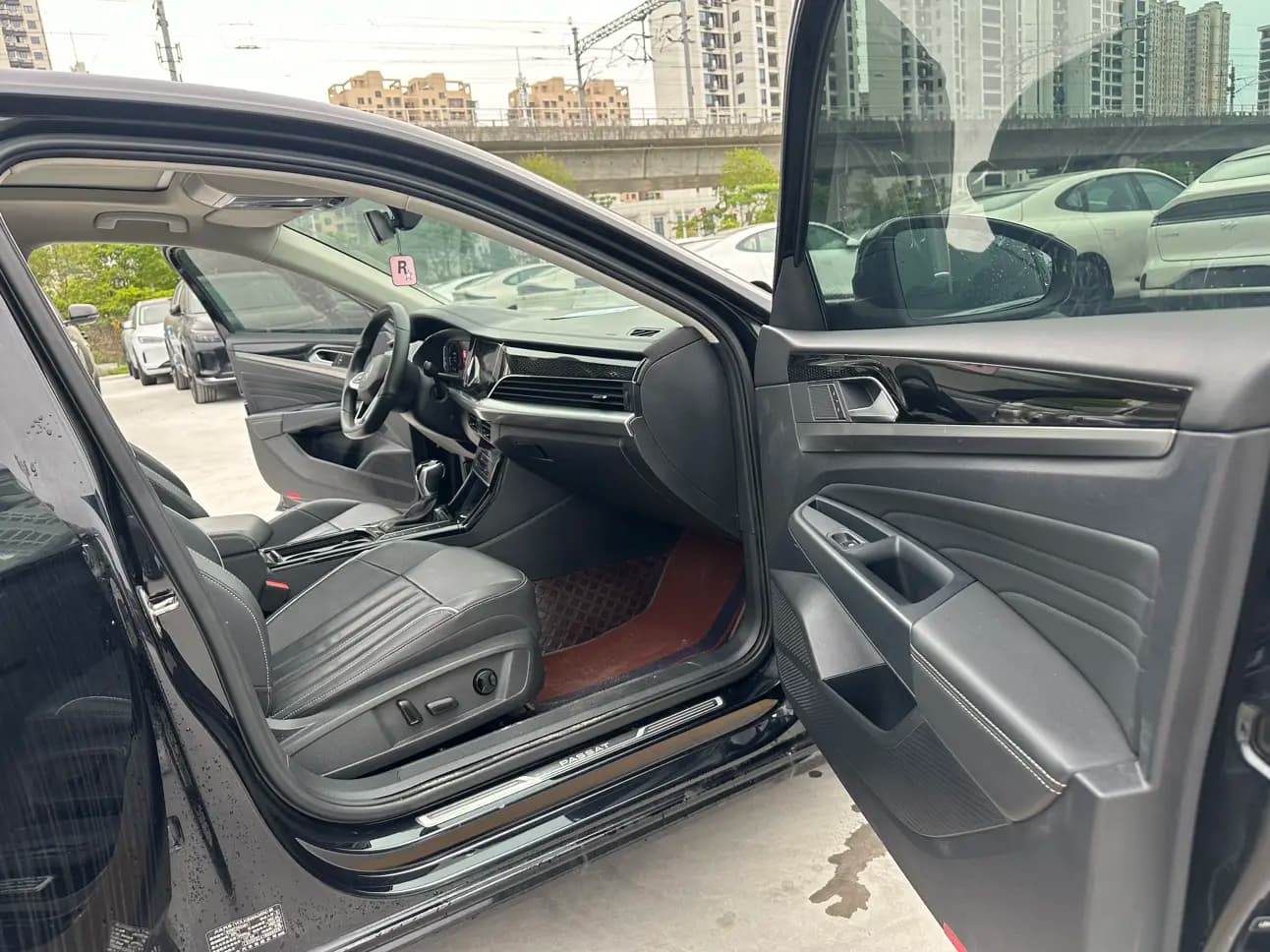 Volkswagen Passat 2022 г. 31071 км. — фото 17