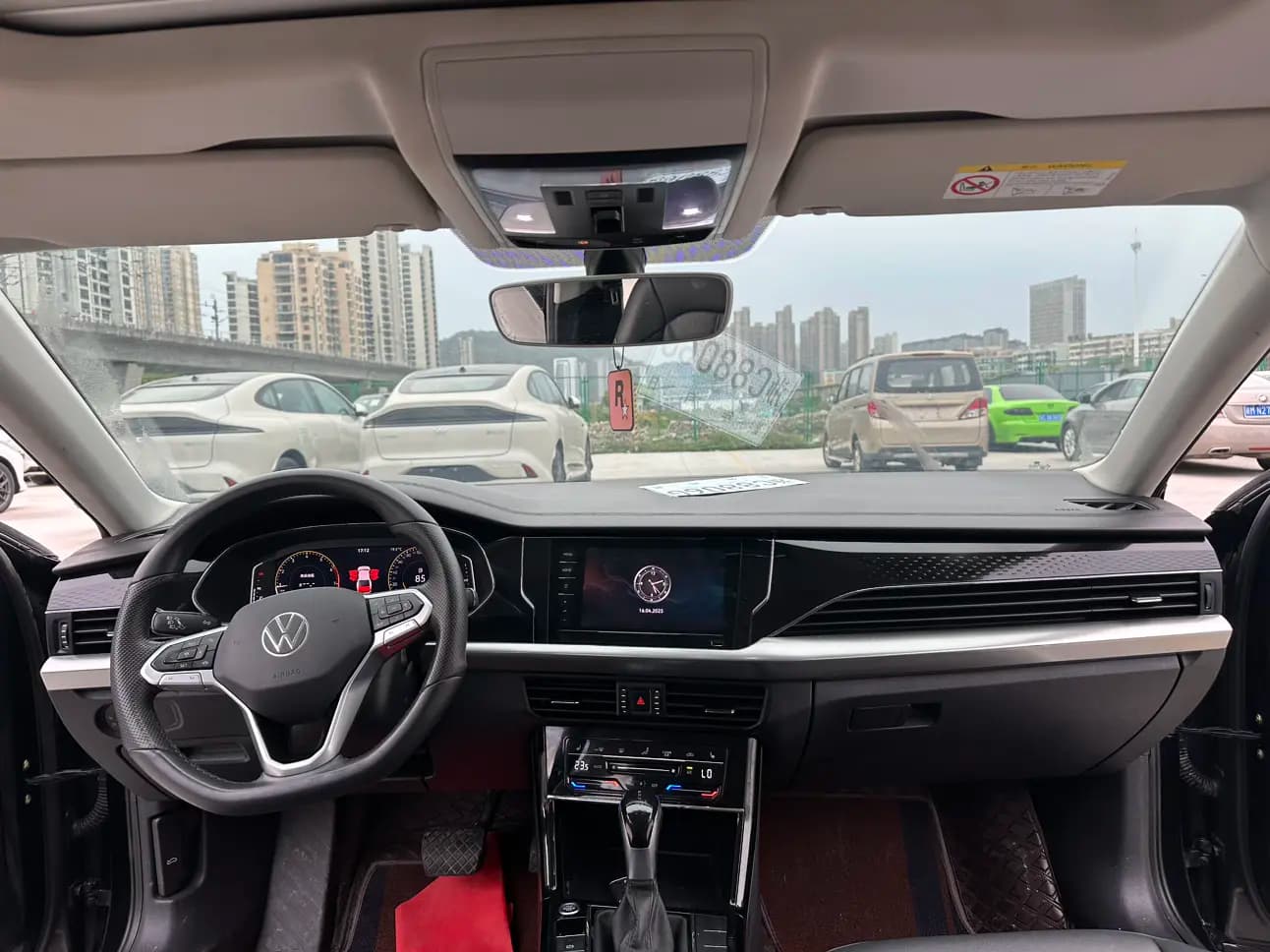 Volkswagen Passat 2022 г. 31071 км. — фото 10