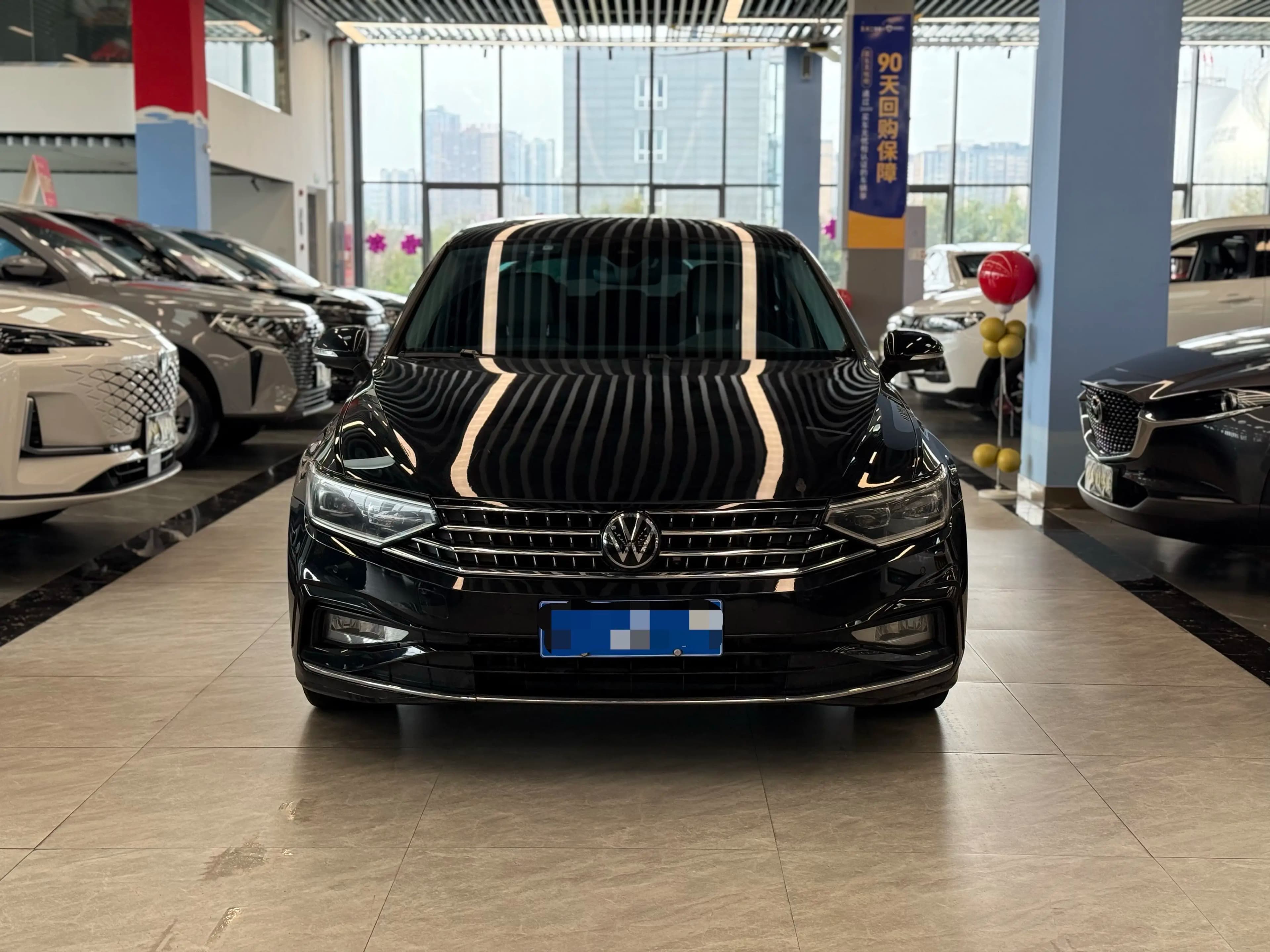 Volkswagen Magotan 2024 г. 38012 км. — фото 2
