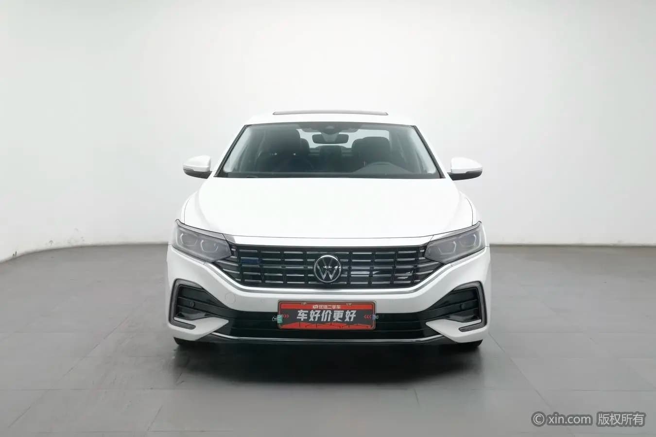 Volkswagen Passat PHEV 2021 г. 76772 км. — фото 2