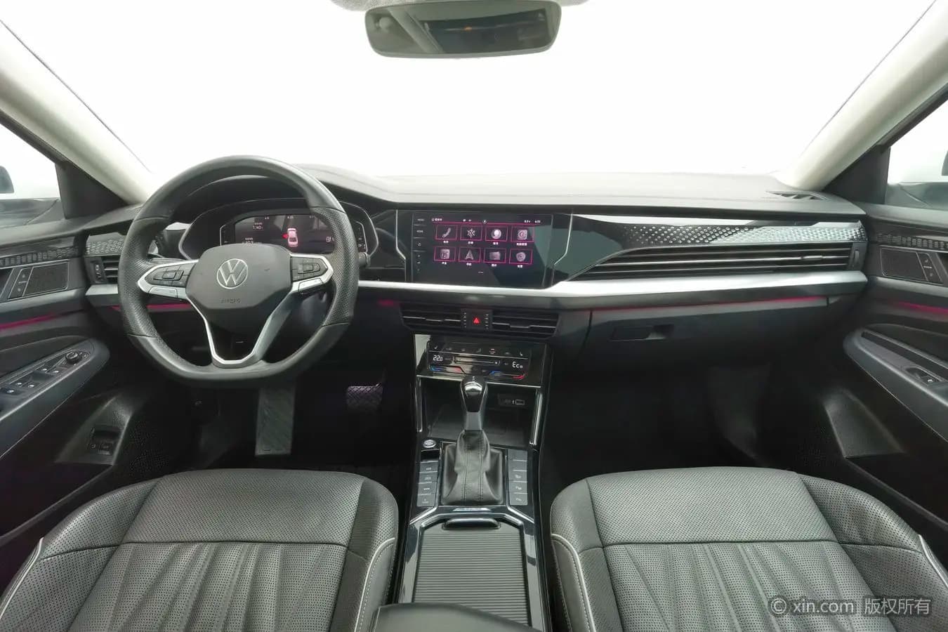 Volkswagen Passat PHEV 2021 г. 76772 км. — фото 11