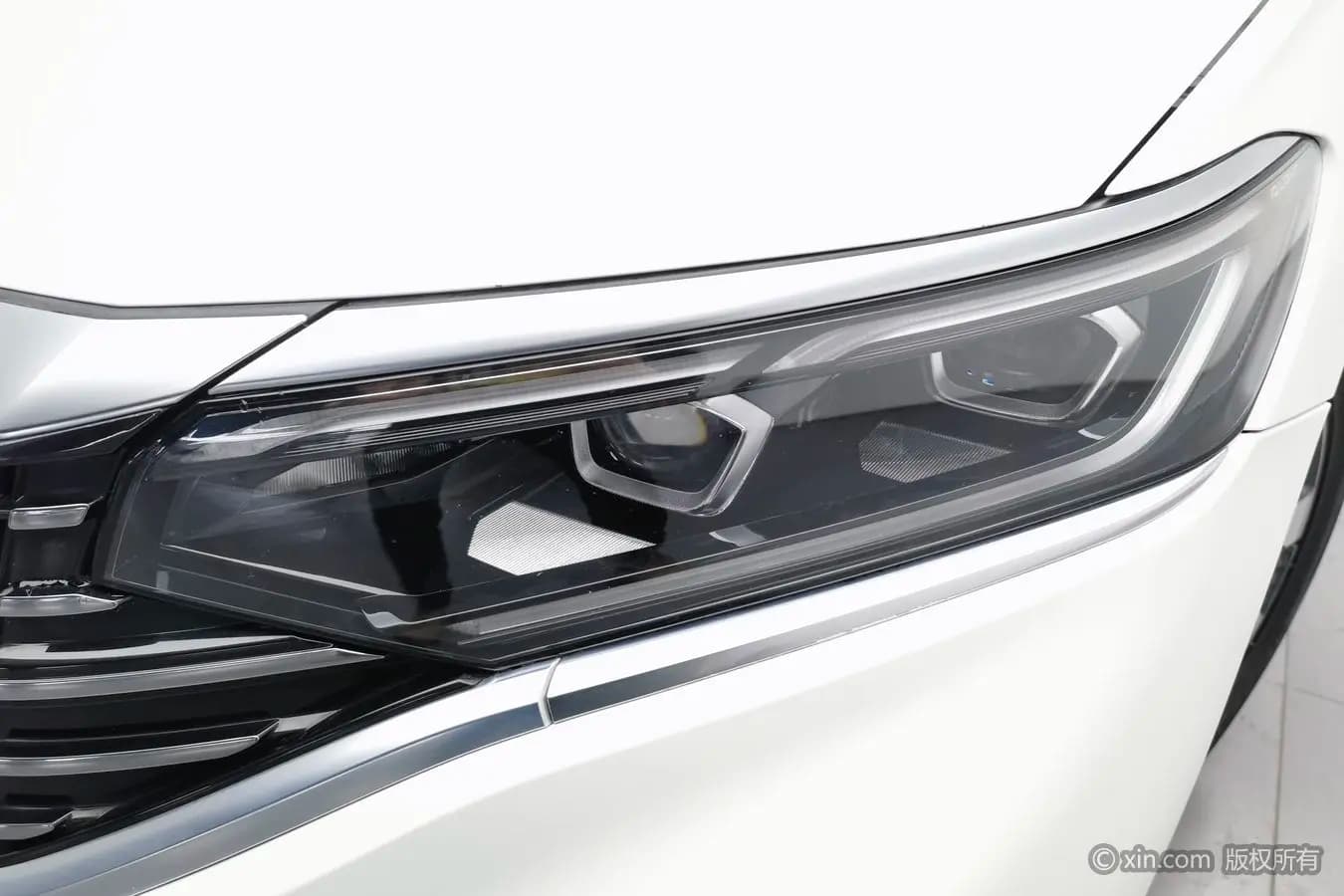 Volkswagen Passat PHEV 2021 г. 76772 км. — фото 7