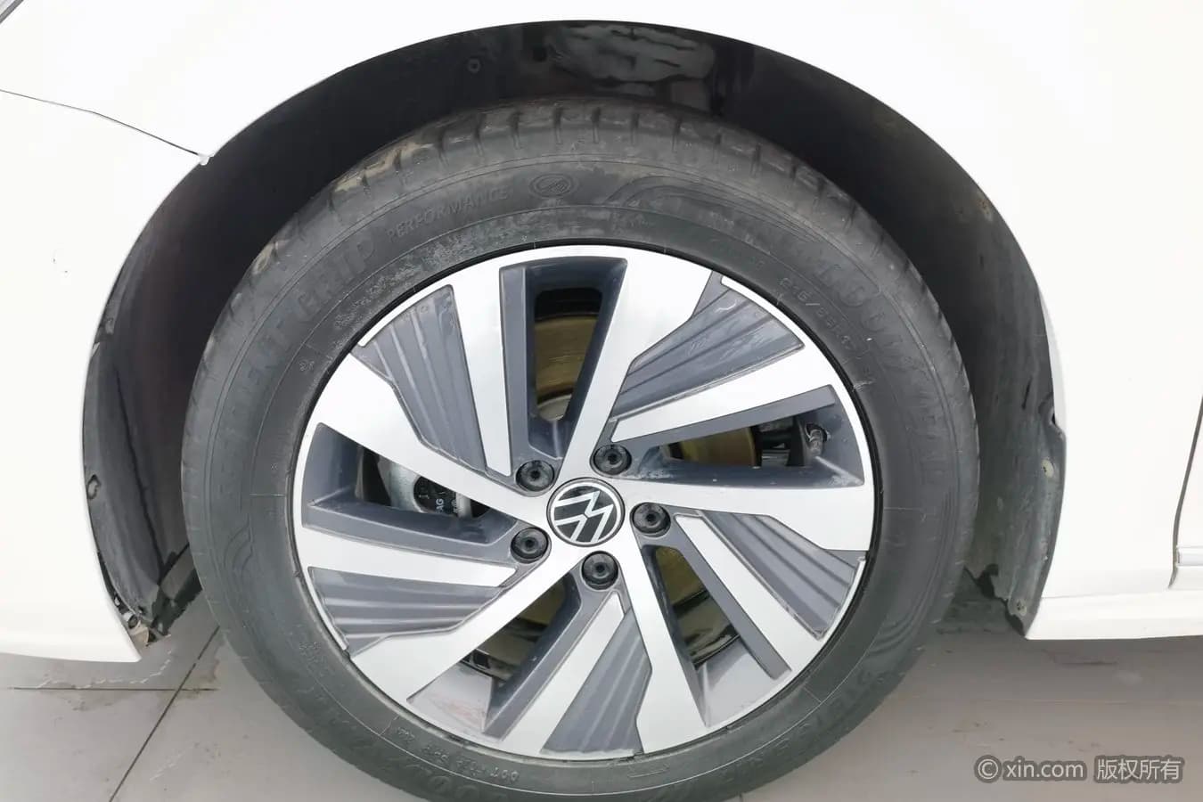 Volkswagen Passat PHEV 2021 г. 76772 км. — фото 9