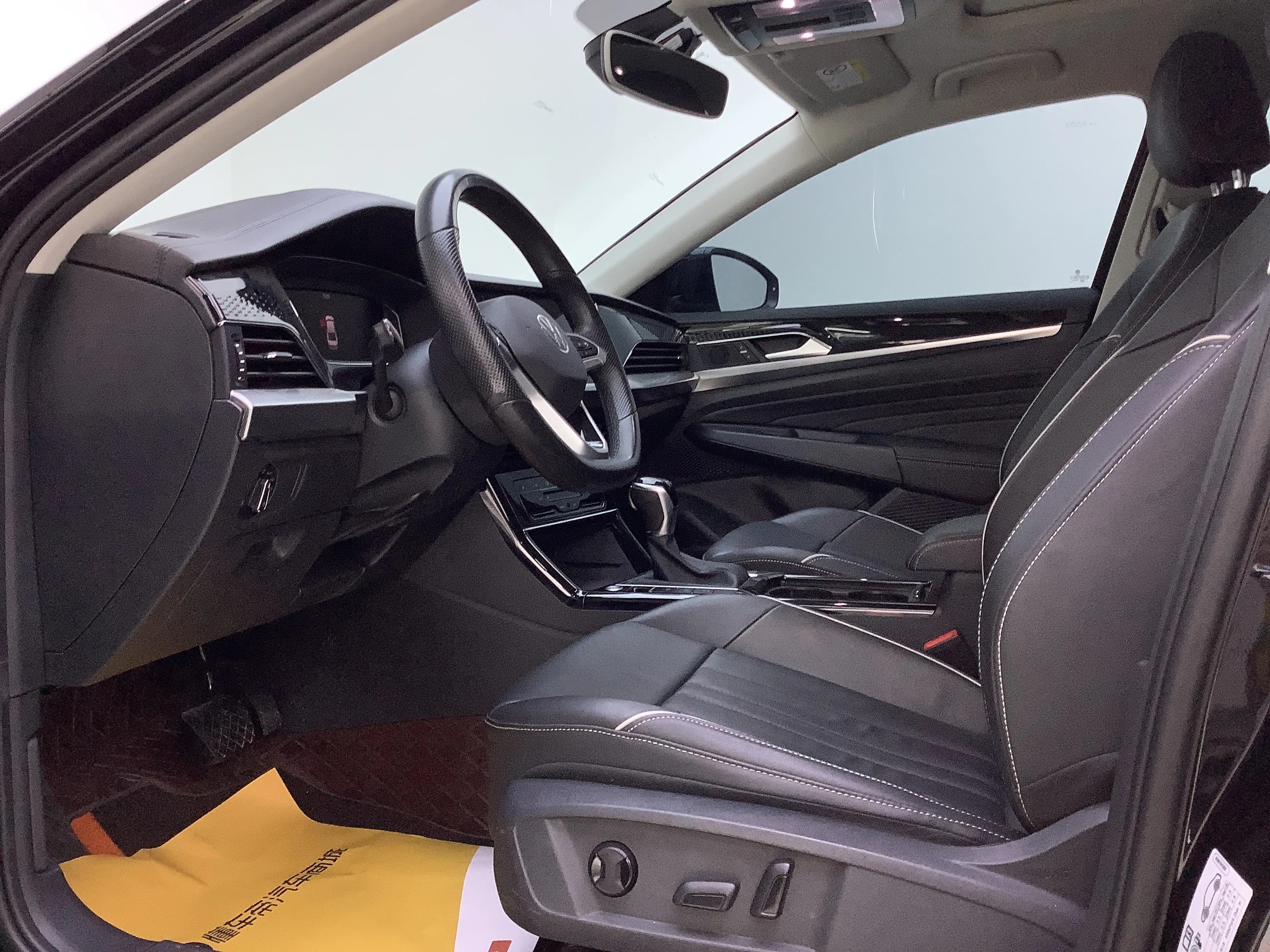 Volkswagen Passat 2022 г. 69374 км. — фото 16