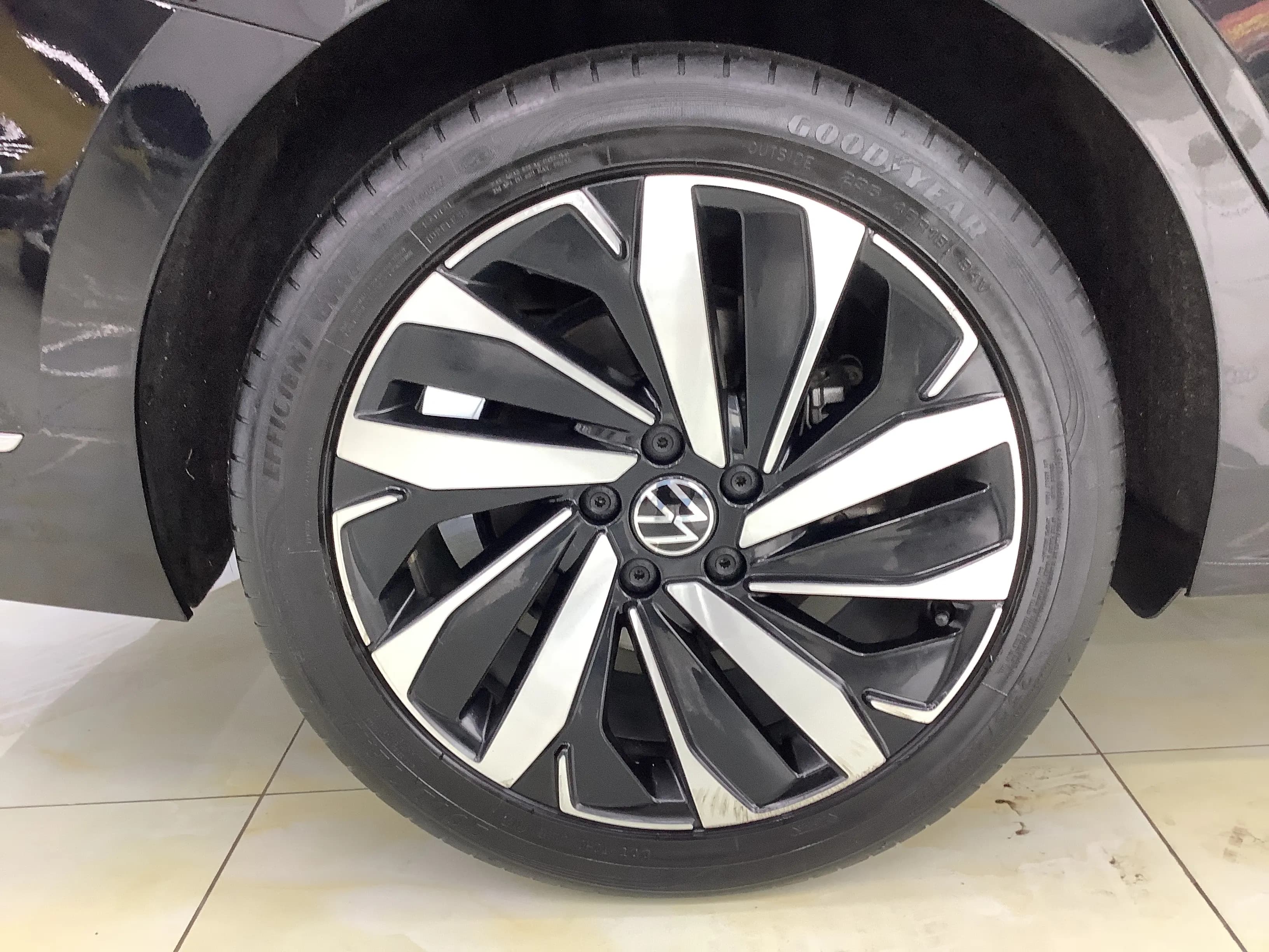 Volkswagen Passat 2022 г. 69374 км. — фото 8