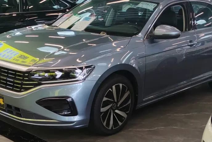 Volkswagen Passat 2022 г. 49076 км. — фото 4