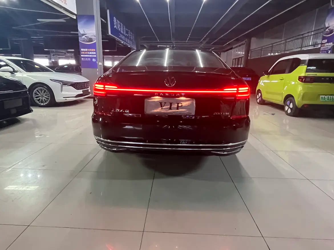 Volkswagen Passat 2023 г. 55078 км. — фото 5