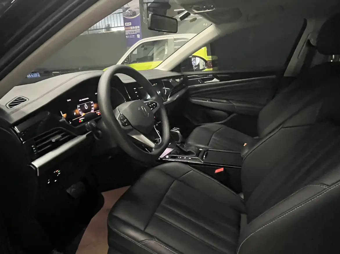 Volkswagen Passat 2023 г. 55078 км. — фото 9