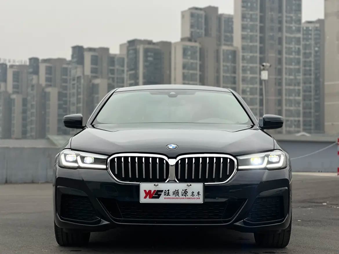 BMW 5 Series 2023 г. 57128 км. — фото 2