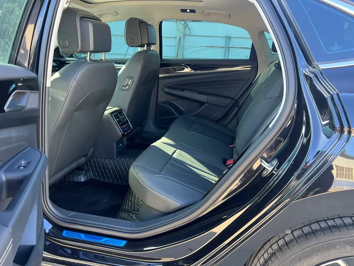 Volkswagen Passat 2024 г. 14079 км. — фото 8