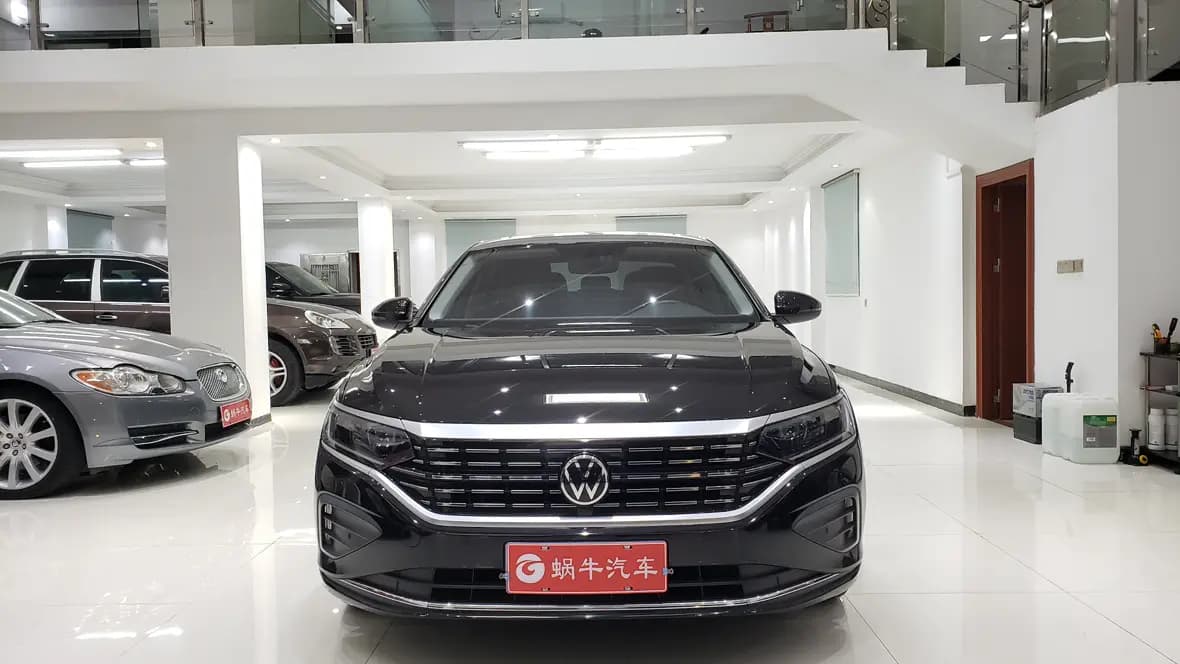 Volkswagen Passat 2024 г. 52080 км. — фото 2