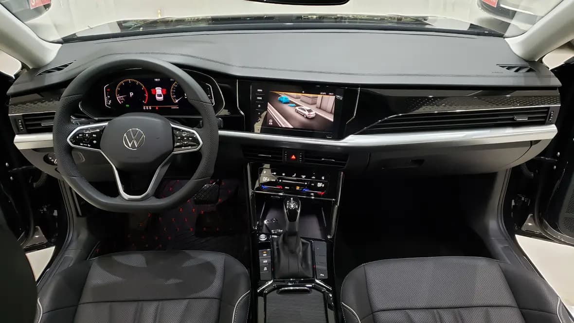 Volkswagen Passat 2024 г. 52080 км. — фото 12