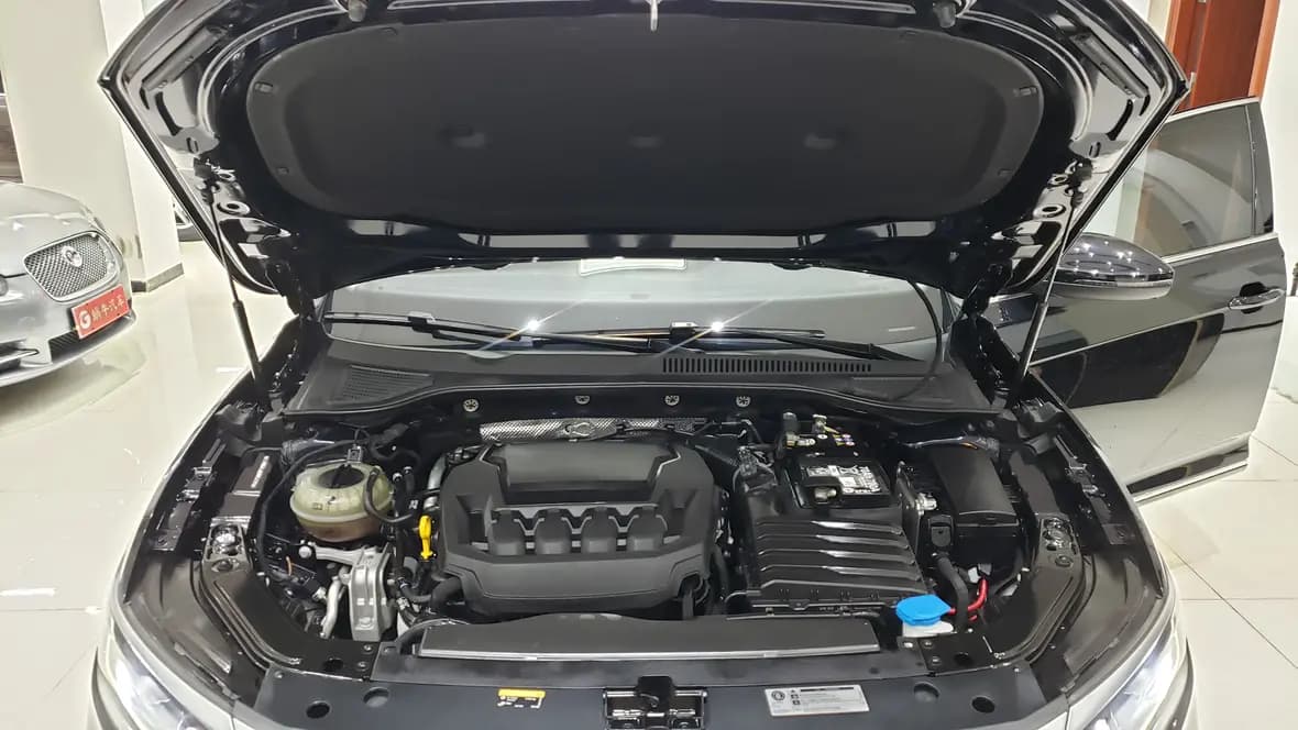 Volkswagen Passat 2024 г. 52080 км. — фото 9