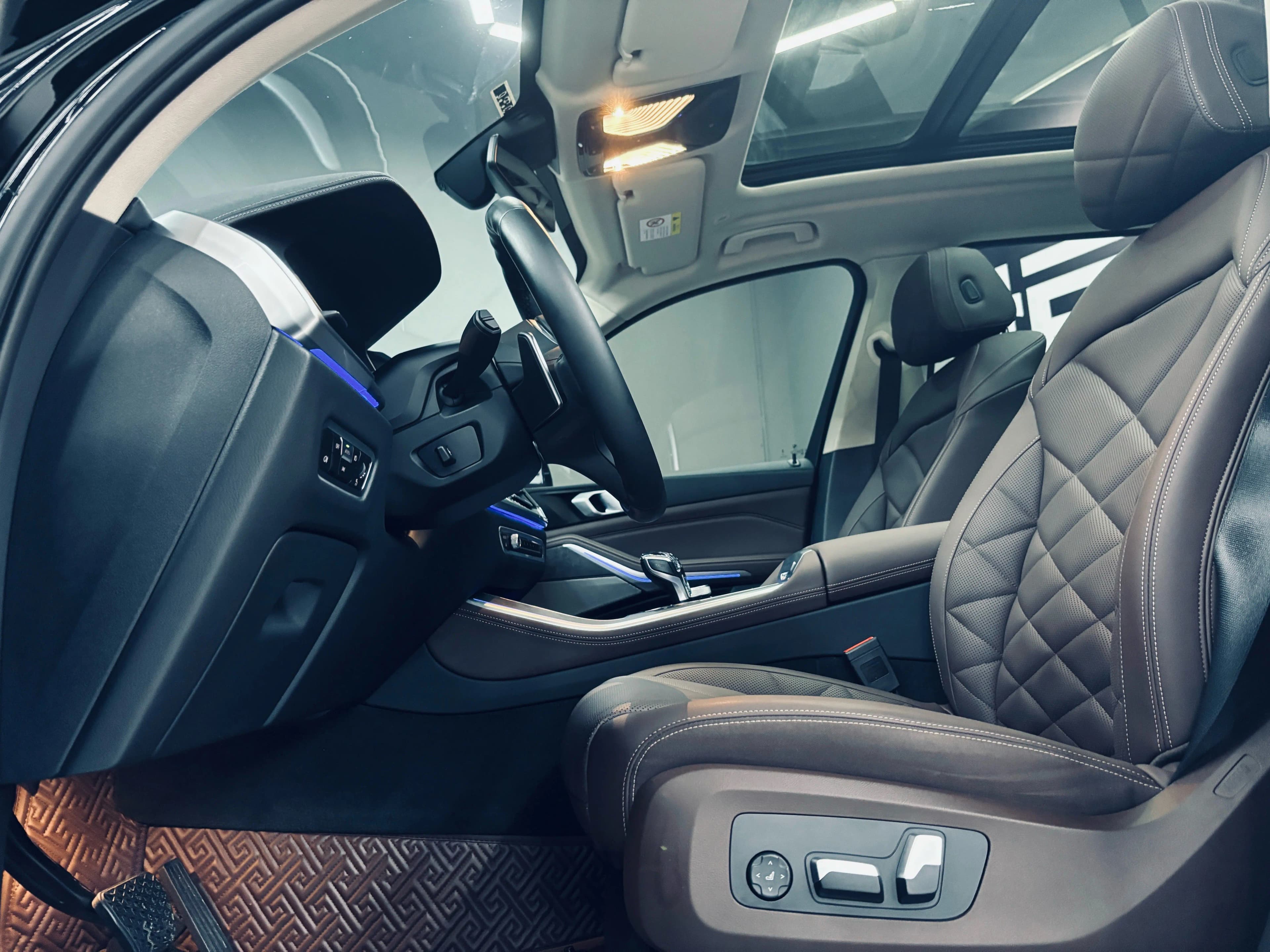 BMW X5 2023 г. 72111 км. — фото 13