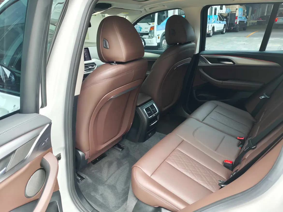 BMW iX3 2024 г. 19024 км. — фото 17