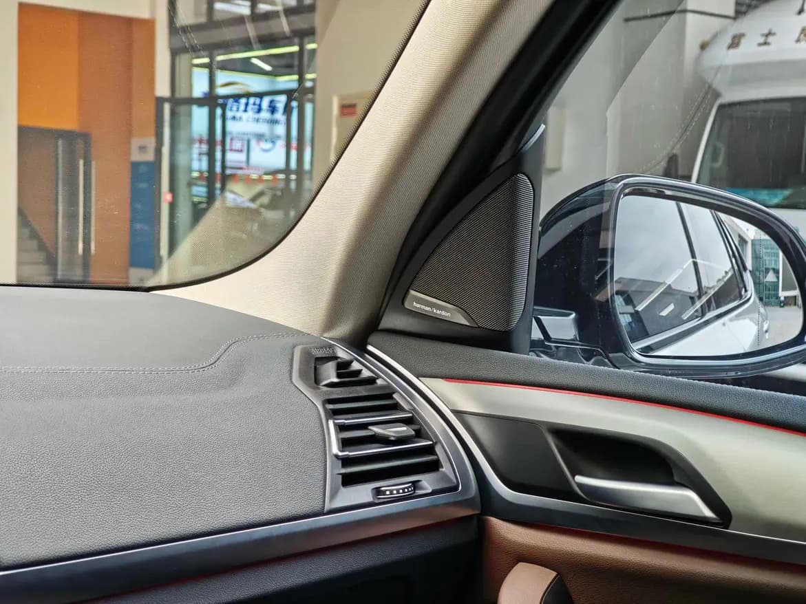 BMW iX3 2024 г. 19024 км. — фото 8