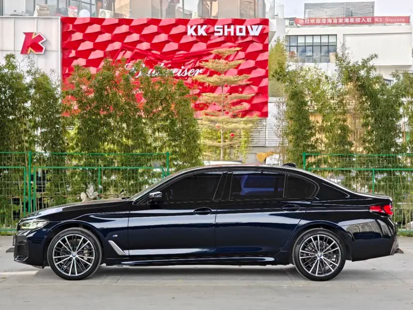 BMW 5 Series 2022 г. 72127 км. — фото 3