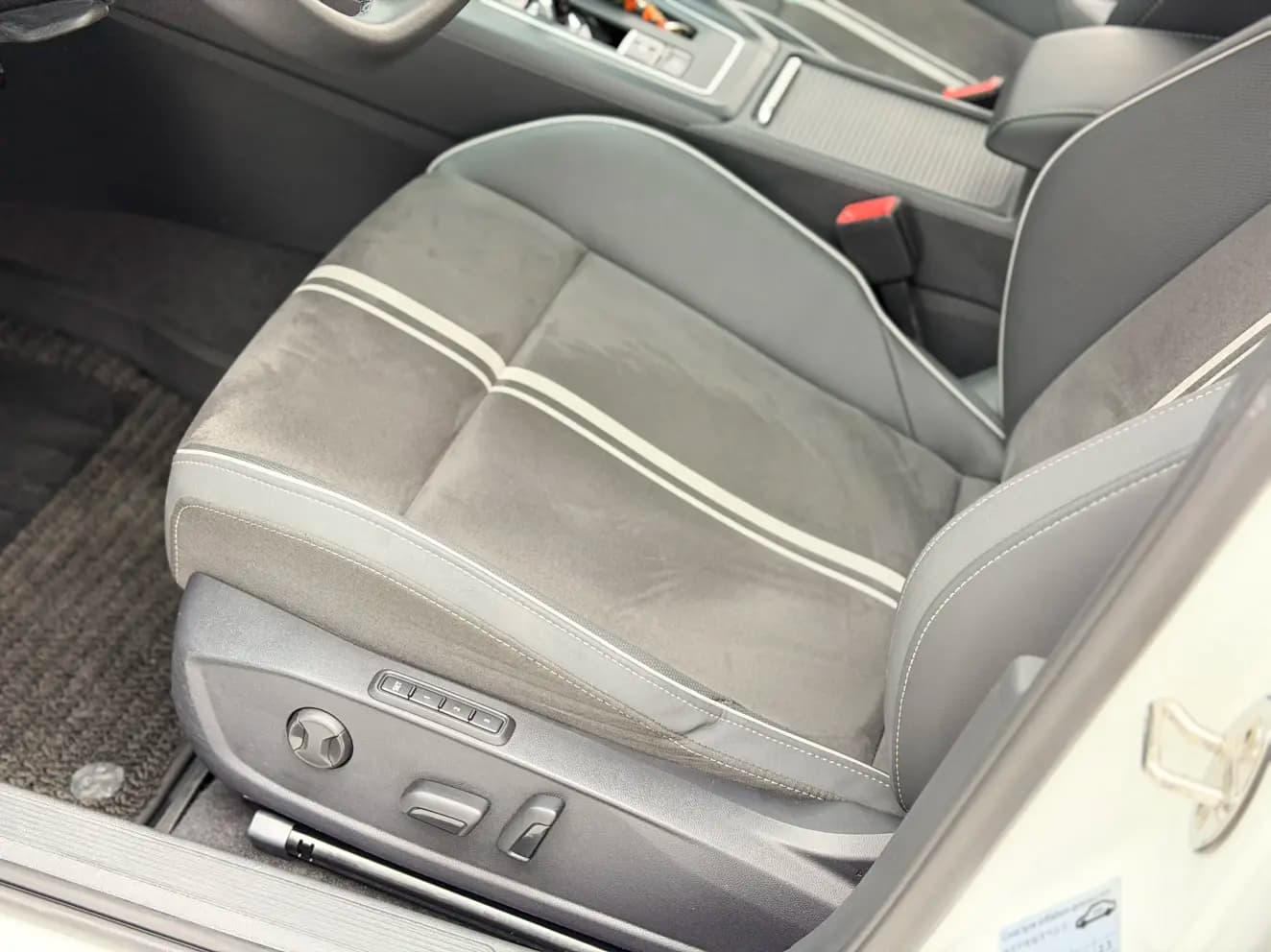 Volkswagen Golf 2023 г. 33700 км. — фото 22
