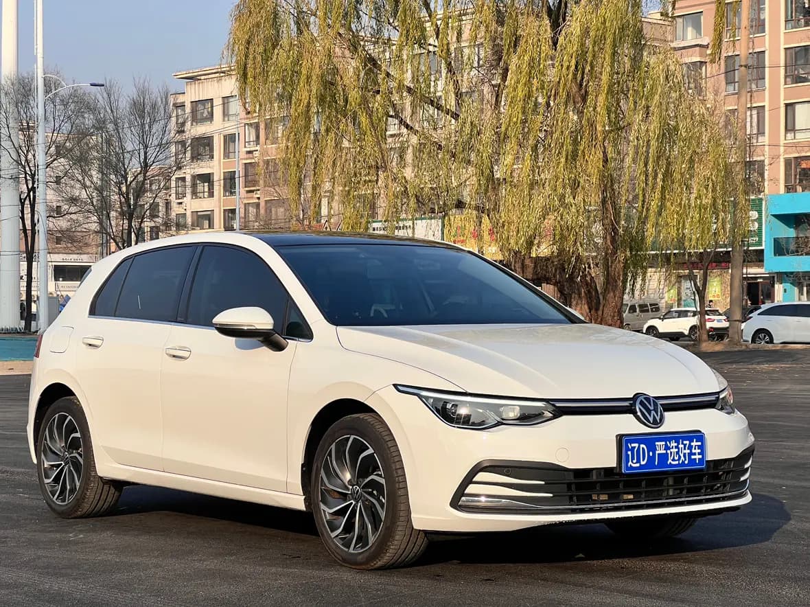 Volkswagen Golf 2024 г. 31146 км. — фото 3