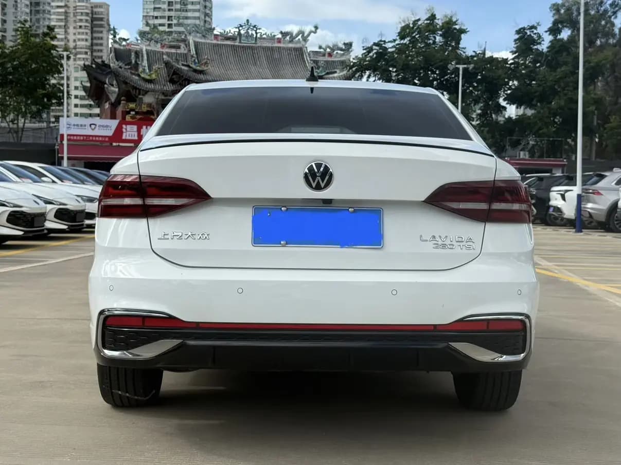 Volkswagen Lavida 2024 г. 10135 км. — фото 5
