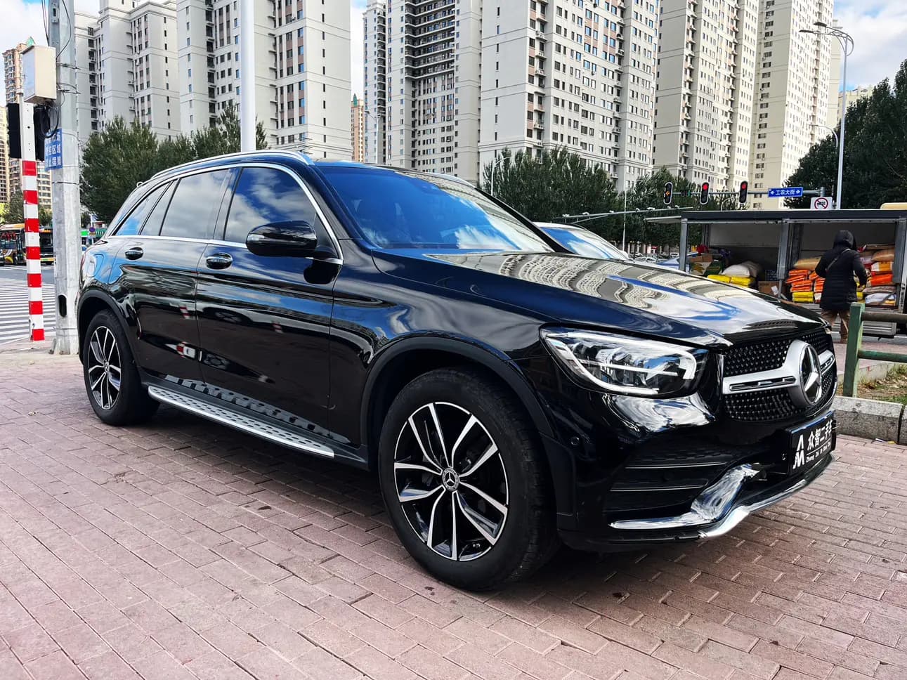 Mercedes-Benz GLC 2022 г. 50131 км. — фото 3