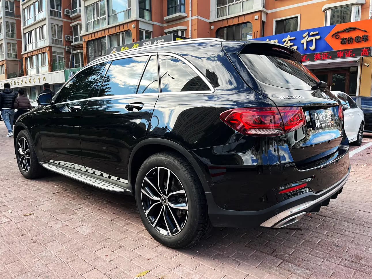 Mercedes-Benz GLC 2022 г. 50131 км. — фото 4