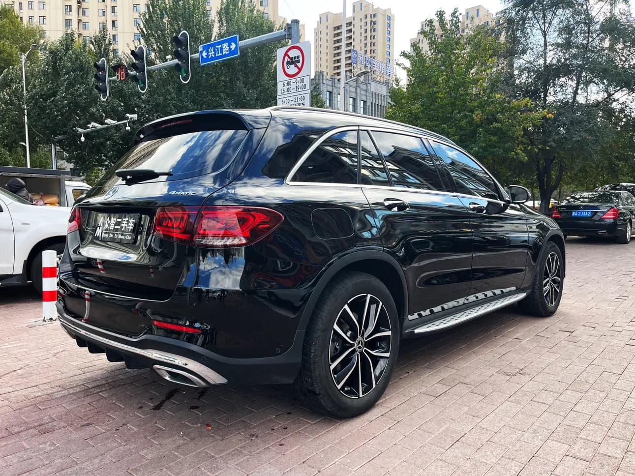 Mercedes-Benz GLC 2022 г. 50131 км. — фото 6