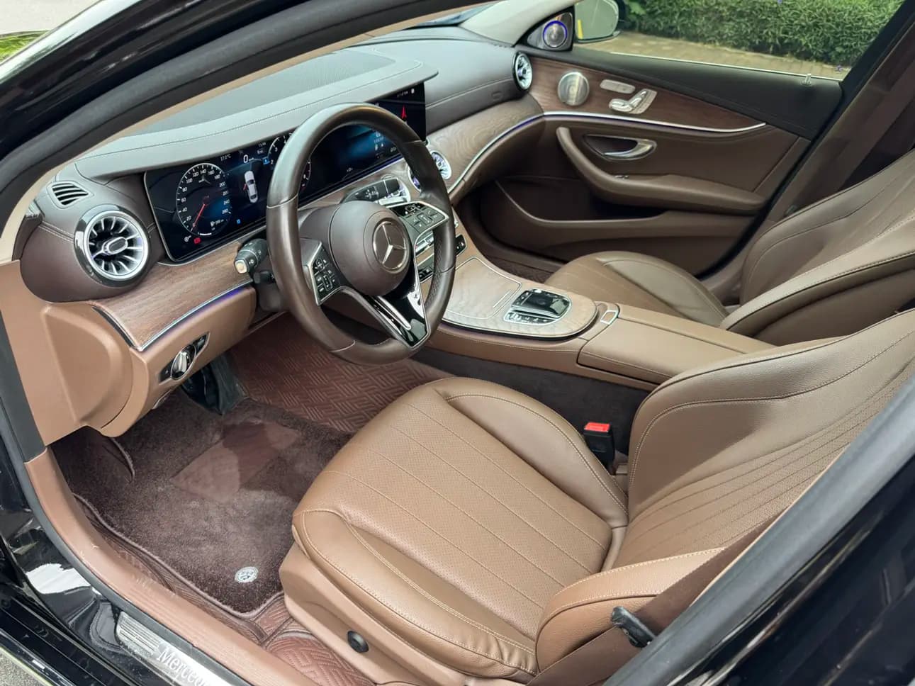 Mercedes-Benz E-Class 2021 г. 61078 км. — фото 12