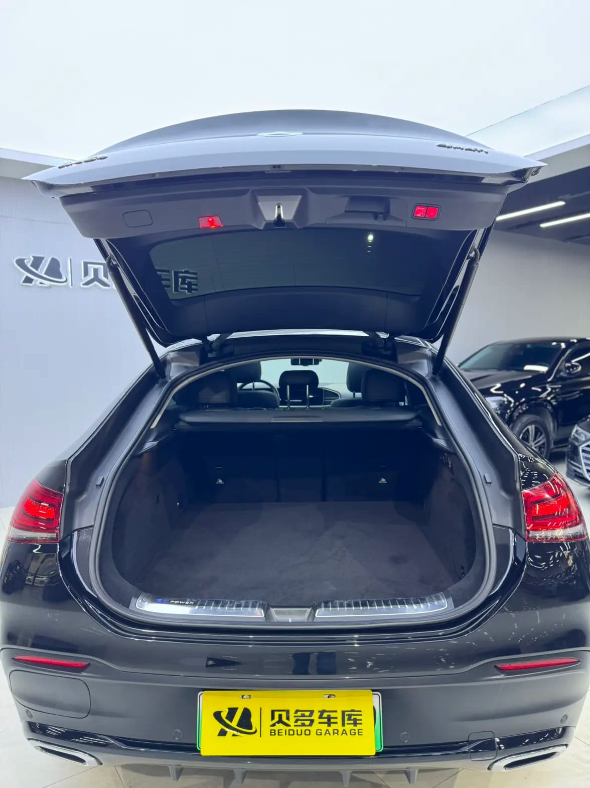 Mercedes-Benz GLE Coupe PHEV 2022 г. 58076 км. — фото 17