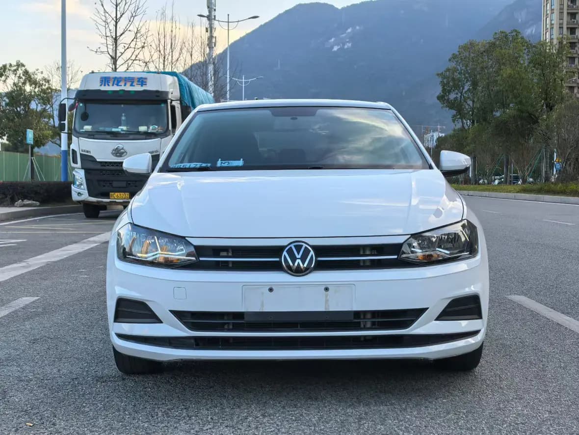 Volkswagen Polo 2021 г. 30000 км. — фото 2