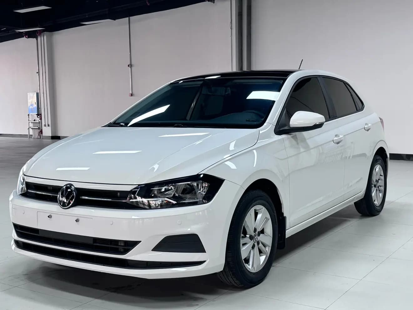 Volkswagen Polo 2021 г. 24000 км.