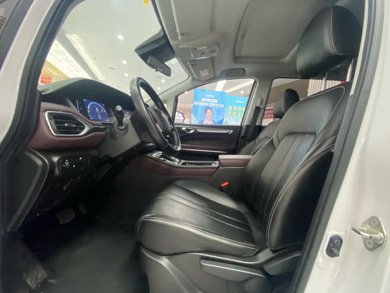 GAC Trumpchi M6 2022 г. 45146 км. — фото 10