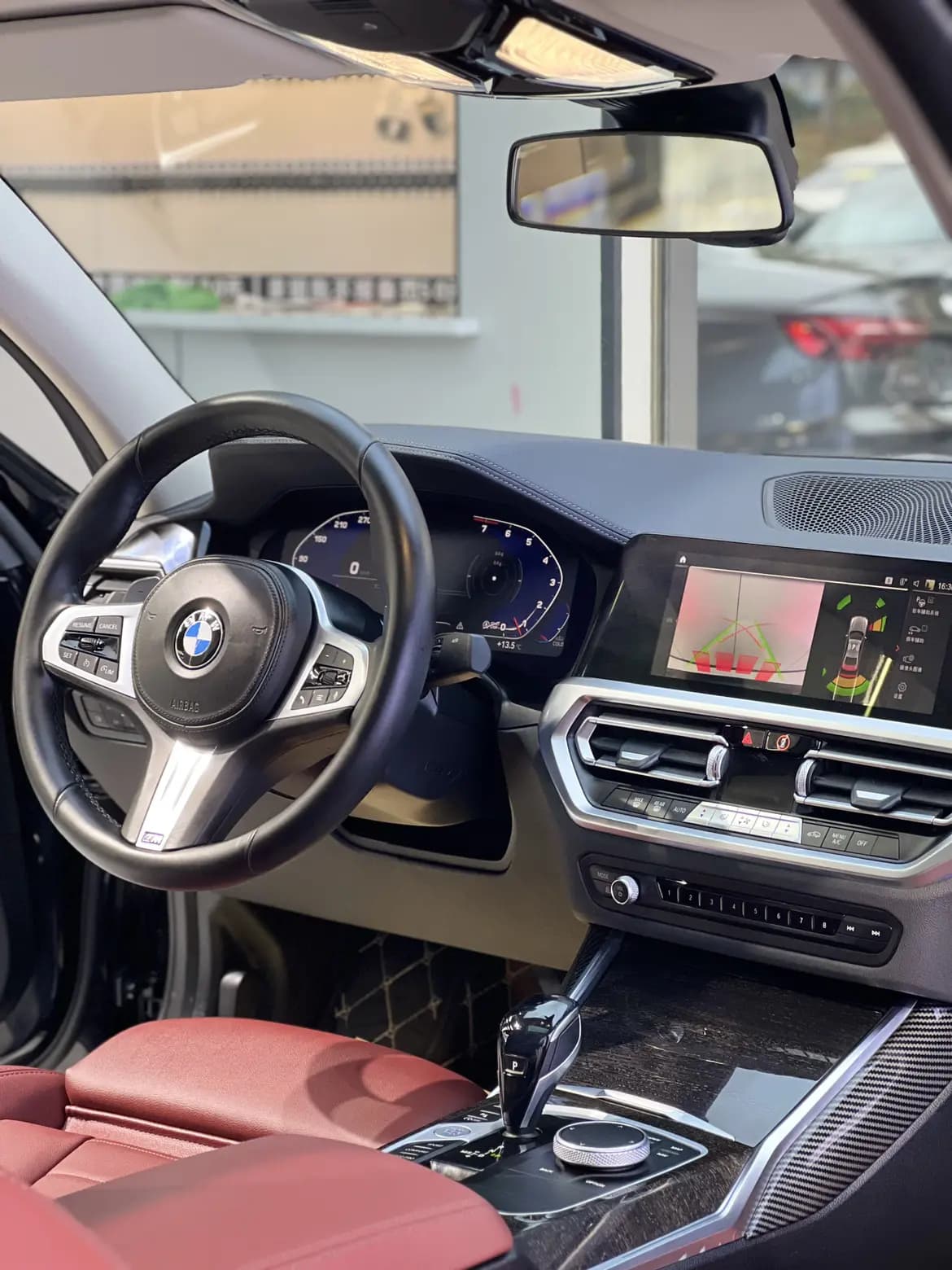 BMW 3 Series 2021 г. 49003 км. — фото 10