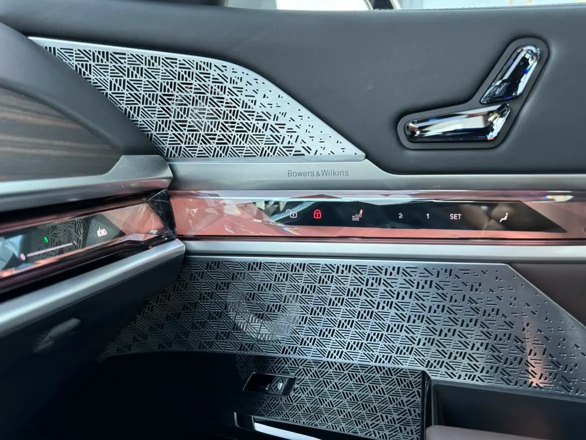 BMW i7 2023 г. 26028 км. — фото 13