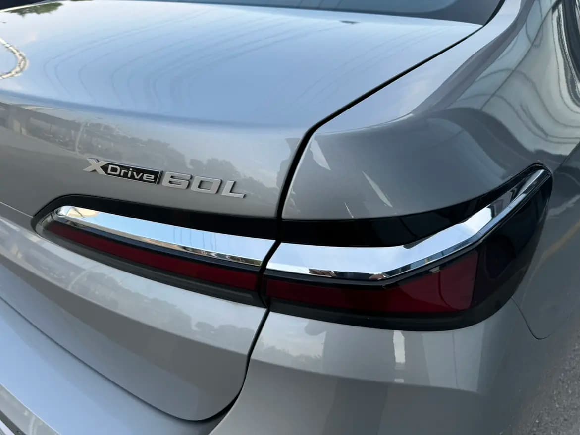 BMW i7 2023 г. 26028 км. — фото 16