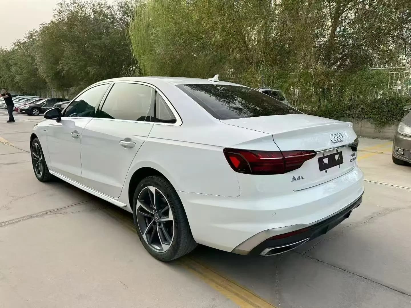 Audi A4L 2022 г. 60046 км. — фото 3