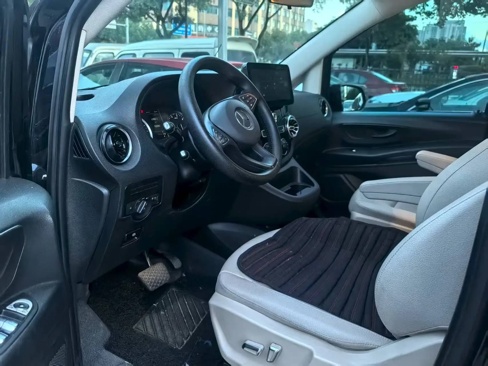 Mercedes-Benz Vito 2022 г. 90057 км. — фото 12