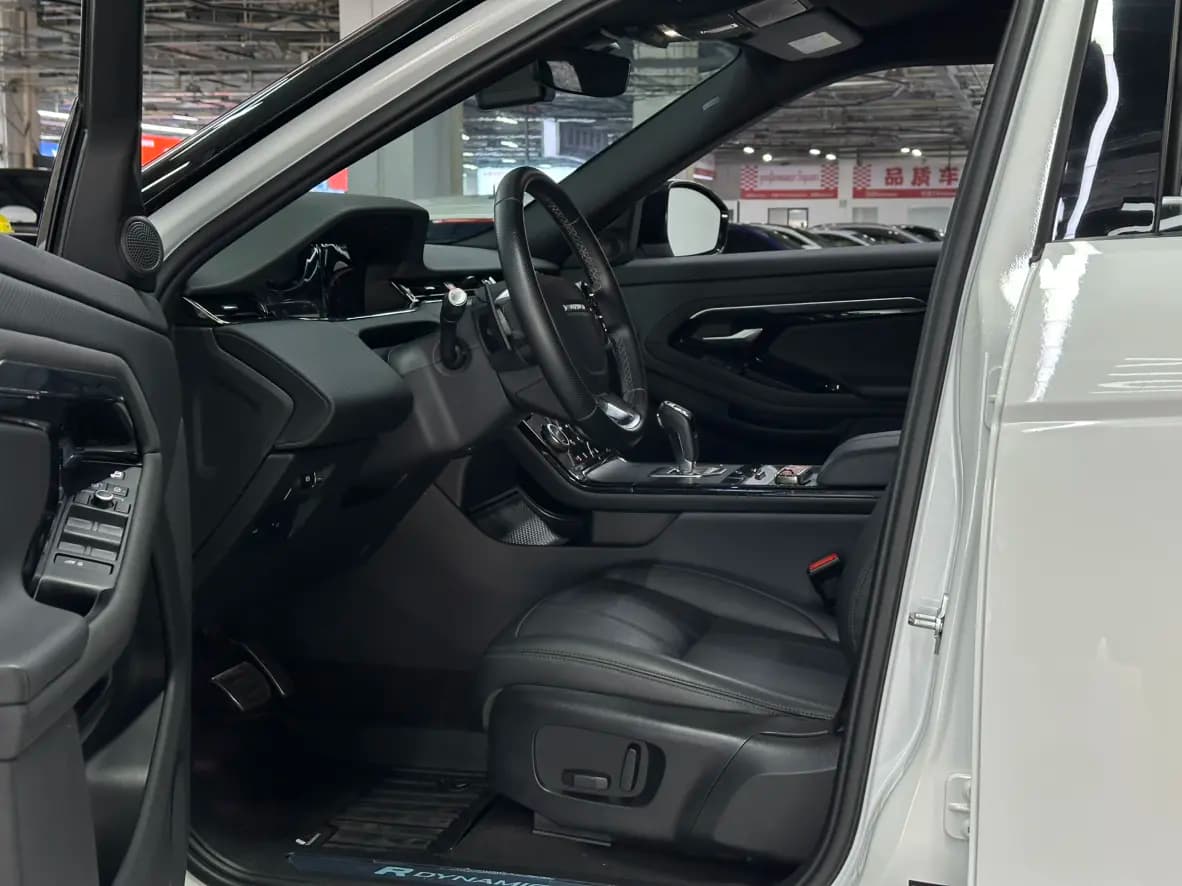 Land Rover Range Rover Evoque 2021 г. 30093 км. — фото 15