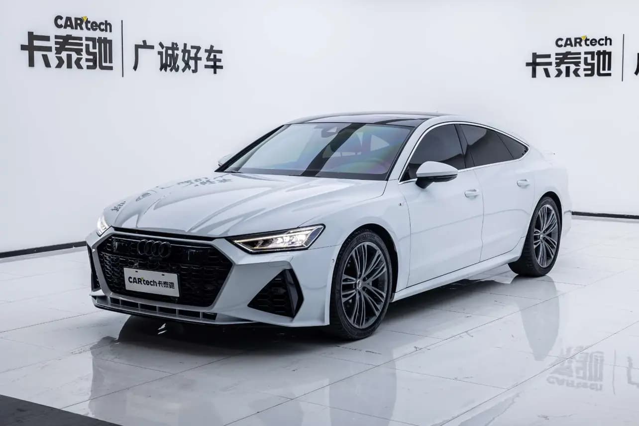 Audi A7 2023 г. 38504 км.