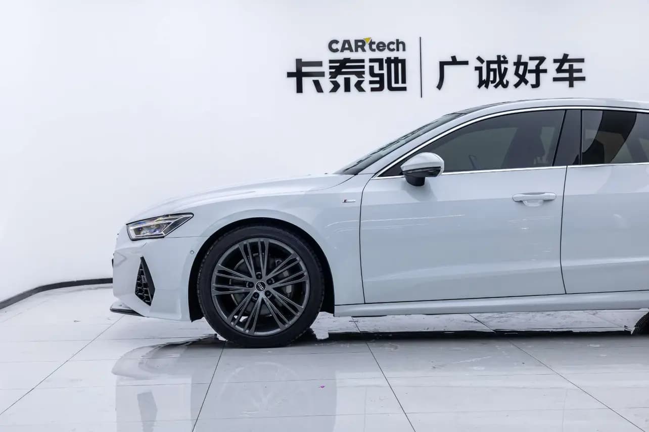 Audi A7 2023 г. 38504 км. — фото 9