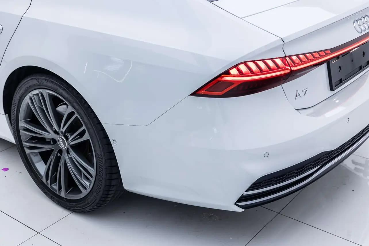 Audi A7 2023 г. 38504 км. — фото 10