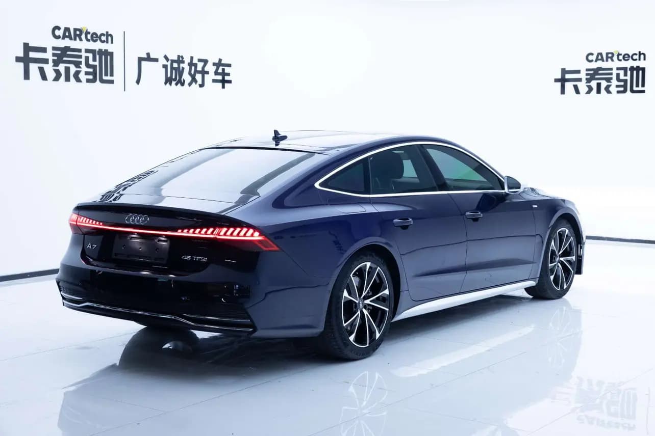 Audi A7 2021 г. 62994 км. — фото 7