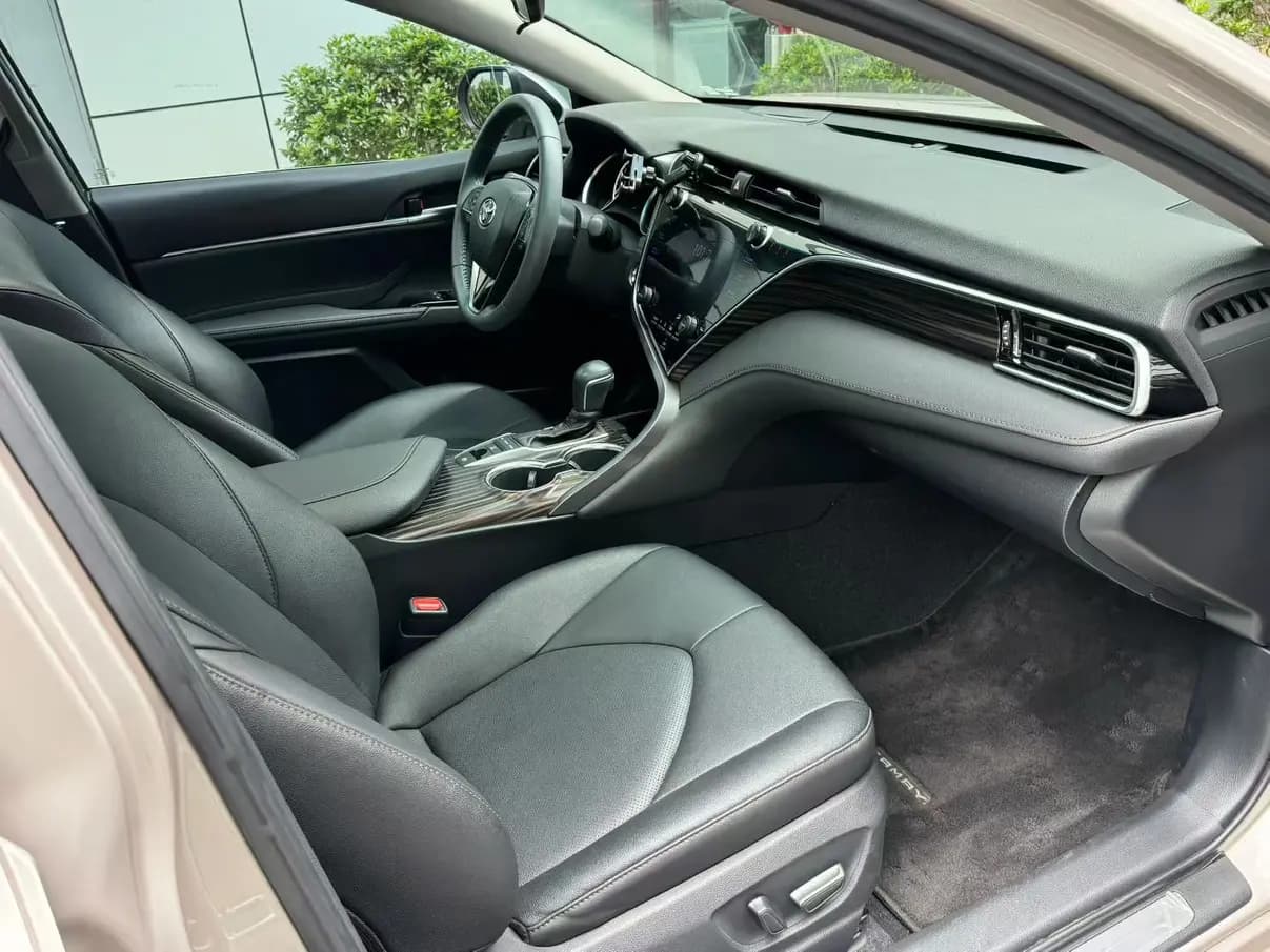 Toyota Camry 2021 г. 34040 км. — фото 5