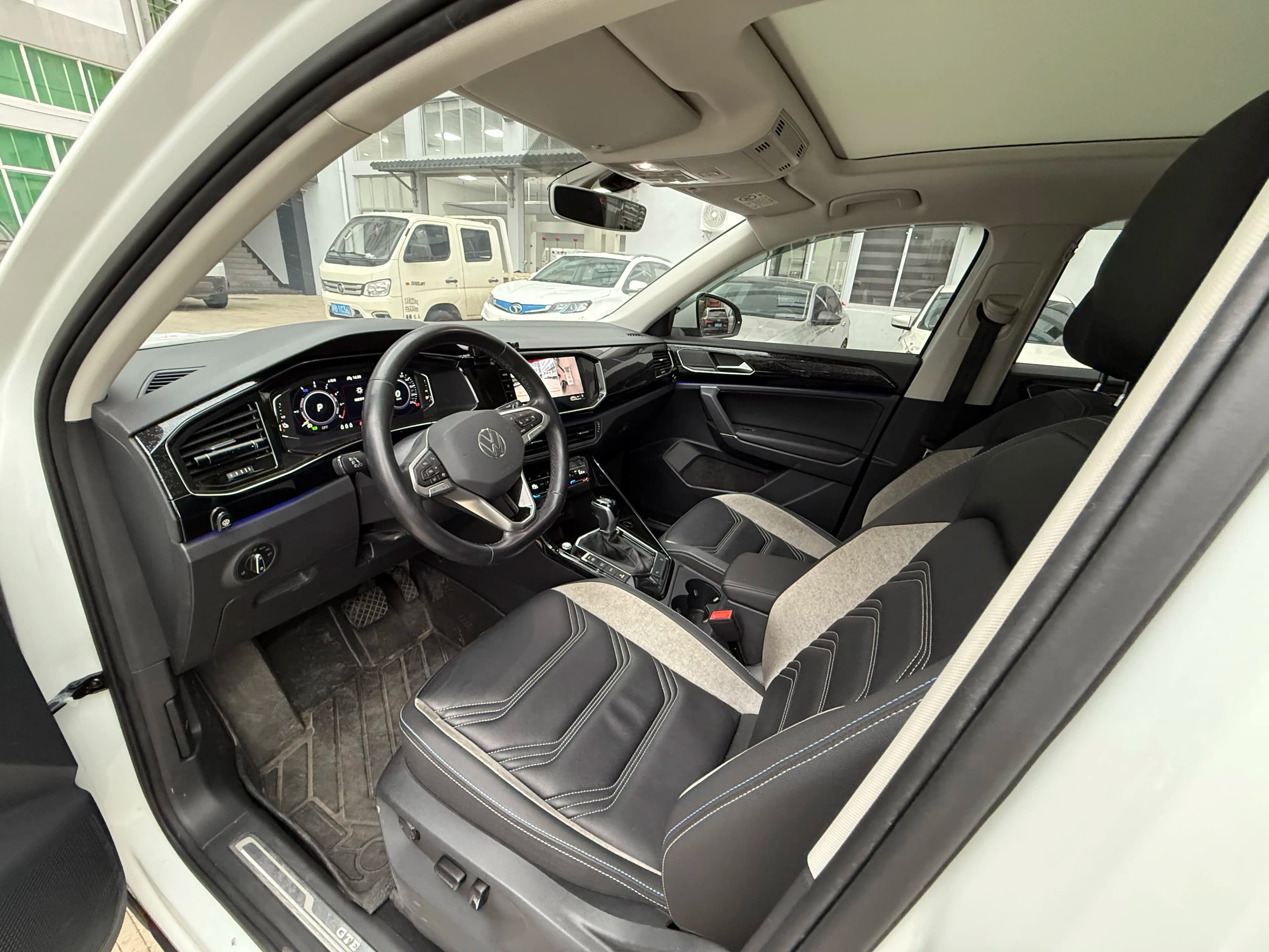 Volkswagen Tayron GTE 2022 г. 32062 км. — фото 15