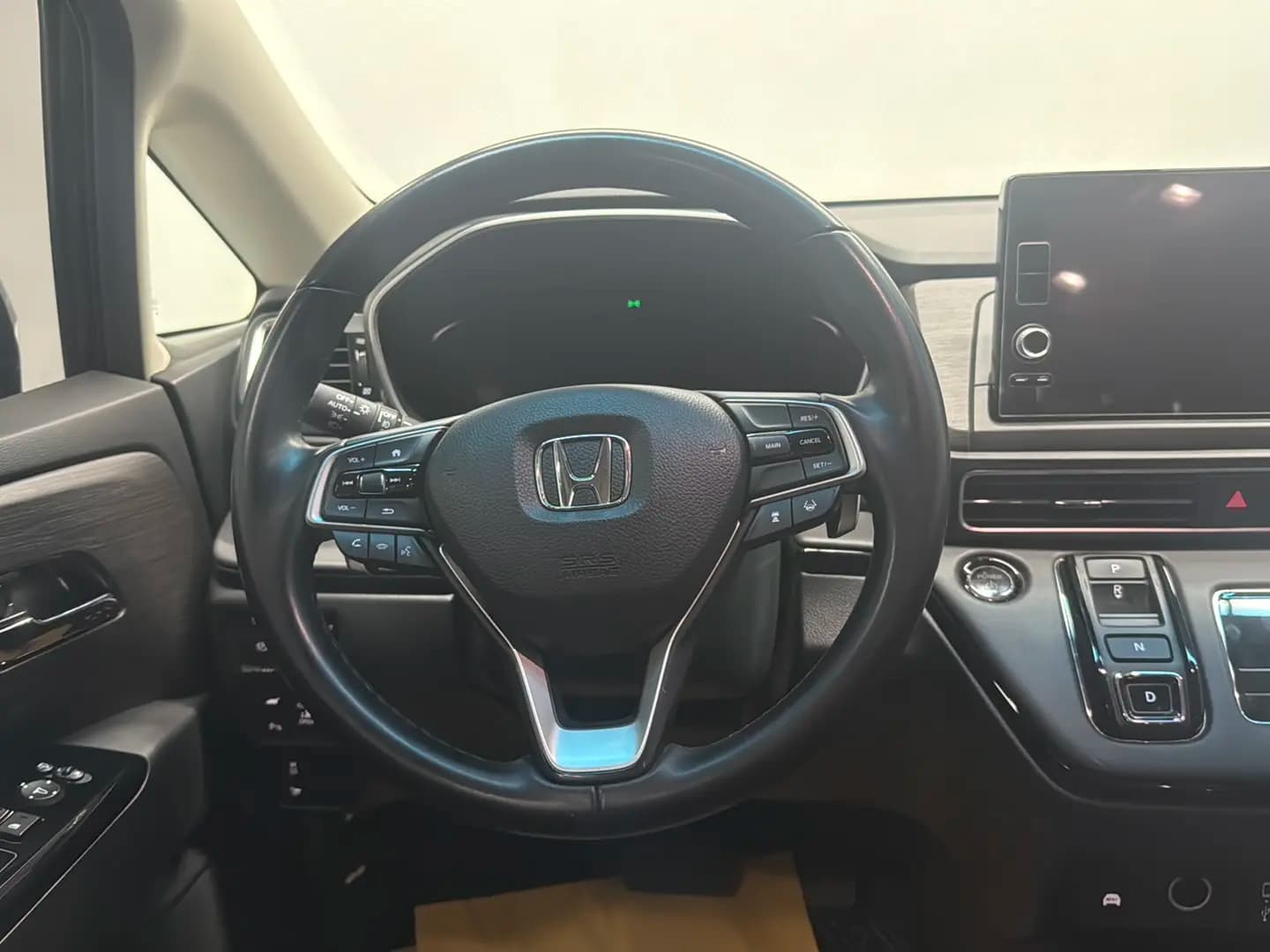 Honda Elysion 2023 г. 54866 км. — фото 15