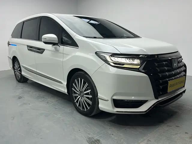Honda Elysion 2023 г. 55867 км. — фото 3