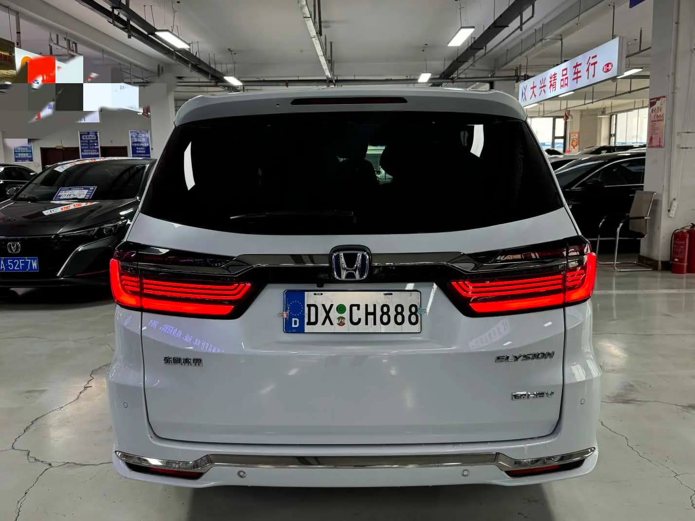 Honda Elysion 2023 г. 52068 км. — фото 6