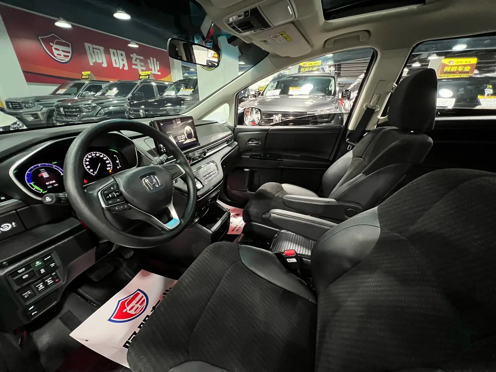 Honda Elysion 2025 г. 14069 км. — фото 15